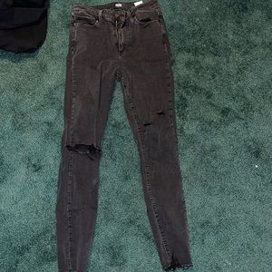 black skinny jeans